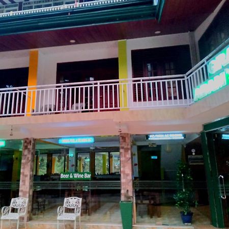 Grand Adamspeak Hotel Nallathanniya Exterior photo