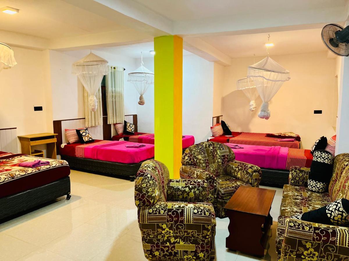 Grand Adamspeak Hotel Nallathanniya Exterior photo