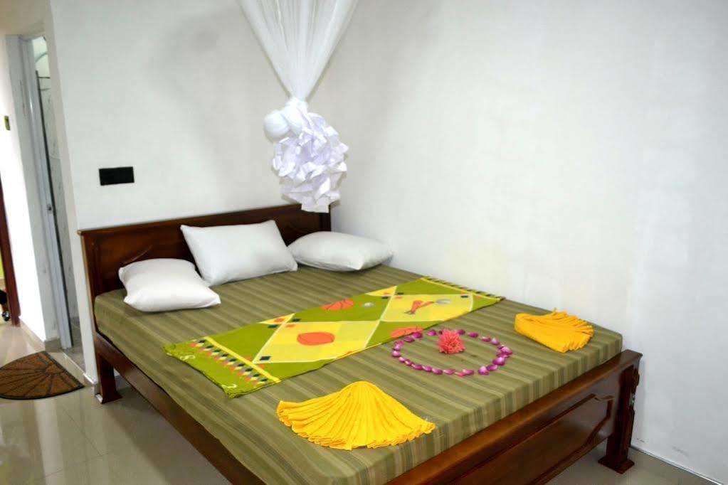 Grand Adamspeak Hotel Nallathanniya Exterior photo
